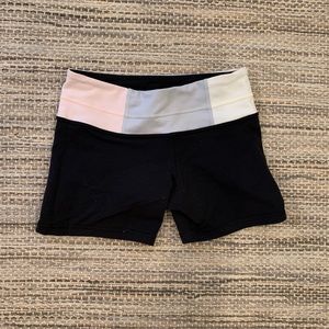 Lululemon reversible short
